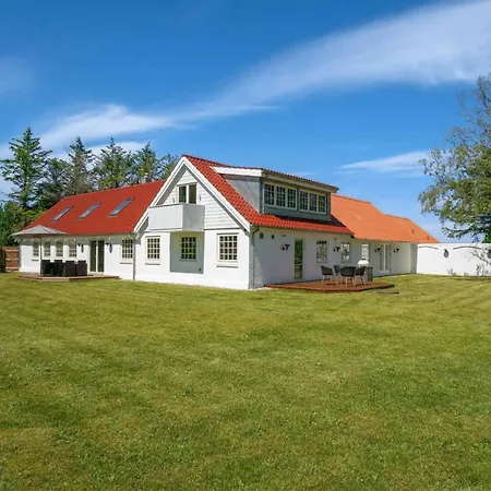 Holiday home 4 Star In