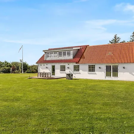 Holiday home 4 Star In *
